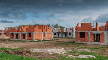 Quels matériaux choisir pour un ravalement de façade durable et authentique ?